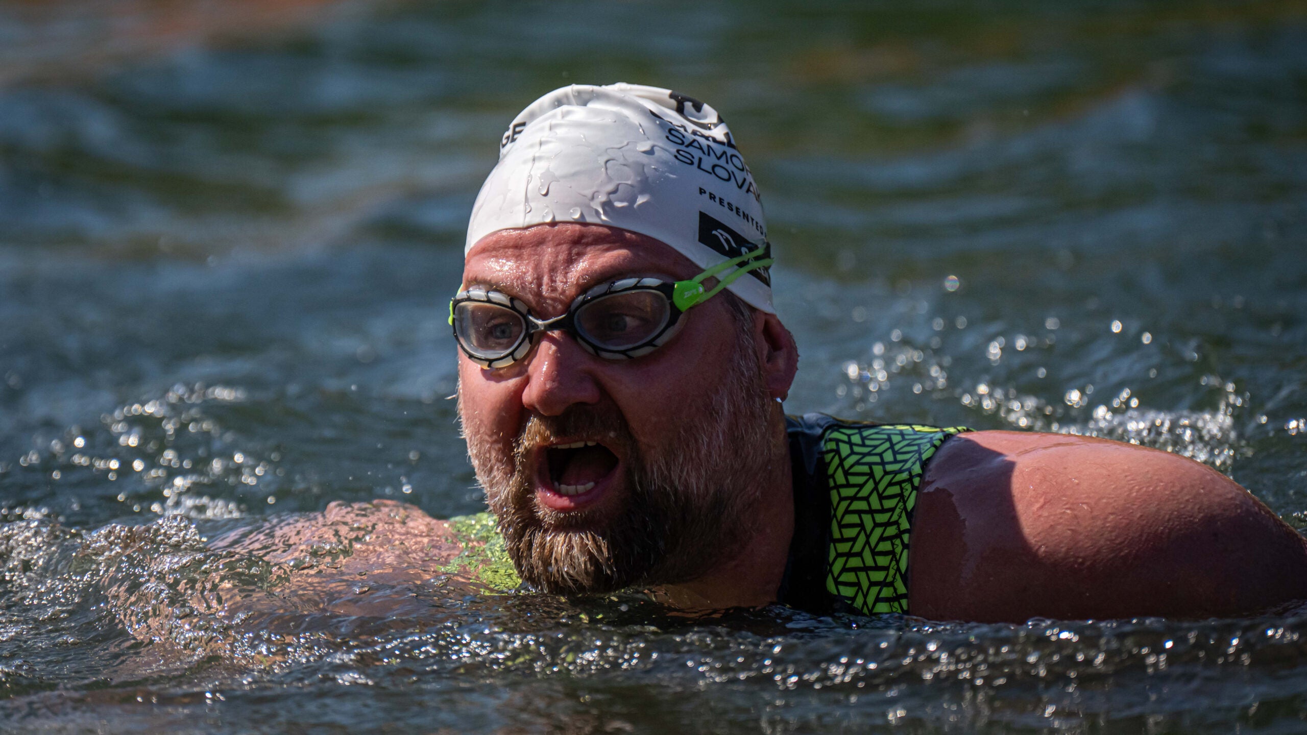 Triathletes, Use These Strategies to Avoid Panic in Open Water